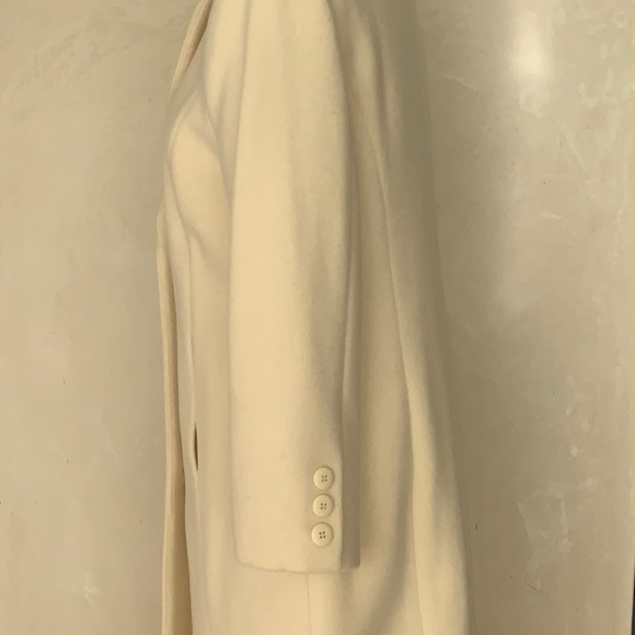 Chadwick’s Winter White 100% Wool coat - Picture 4 of 7
